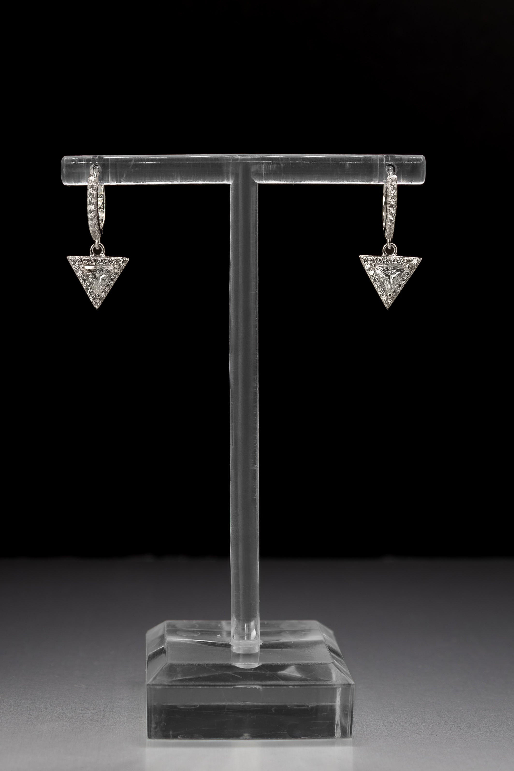 Genesis Vertex Huggie Drop